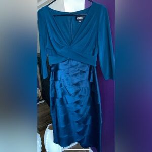 Adrianna Papell Dark Teal Peacock Tiered Layered Cocktail Party Wedding Dress